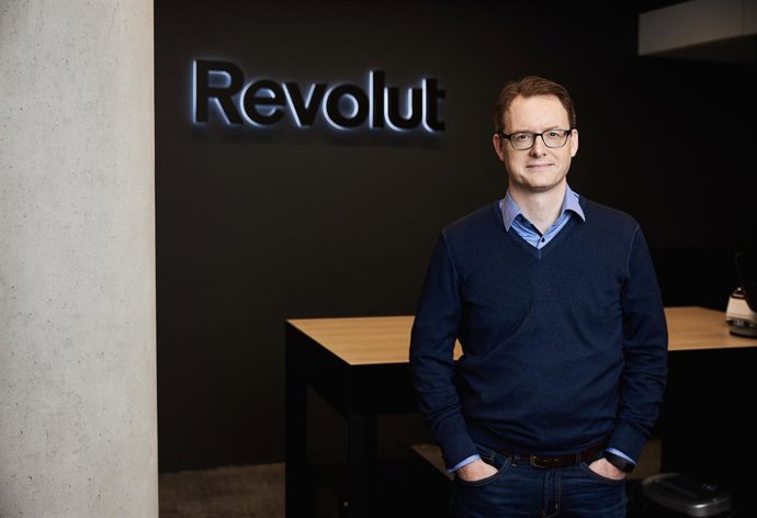 Archivo - El consejero delegado de Revolut, Joe Heneghan