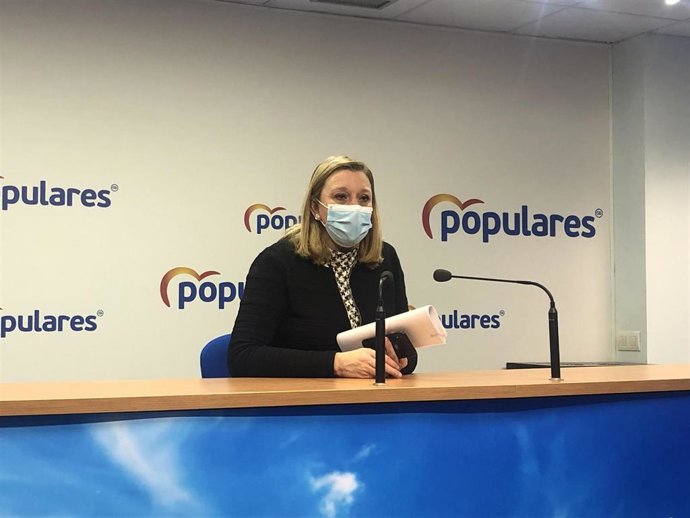 La presidenta del Comité Organizador del PP, Isabel Blanco Llamas, presenta el XIV Congreso regonional del PP.