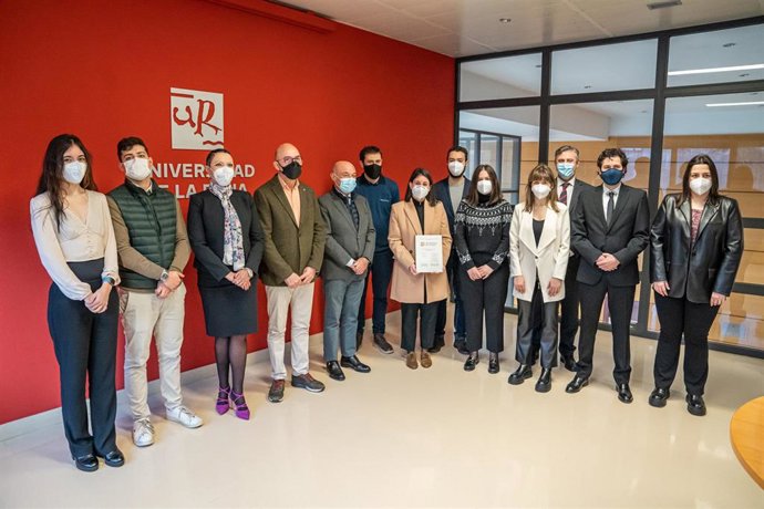 La FER apoyará al equipo de estudiantes de Derecho de la UR que participa en la XIV Competición Internacional de Arbitraje y Derecho Mercantil - Moot Madrid 2022