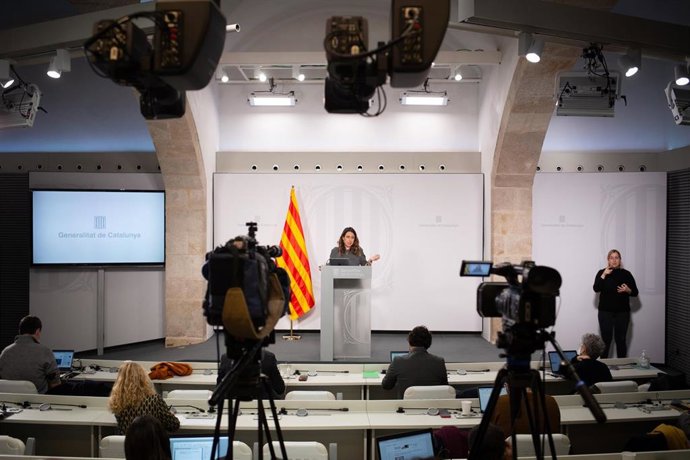 La portavoz del Govern, Patrícia Plaja, comparece tras el Consell Executiu, a 11 de enero de 2022, en Barcelona, Catalunya, (España). Durante la rueda de prensa, Patricia Plaja, ha informado de que Cataluña está detectando indicios de mejora en la evolu