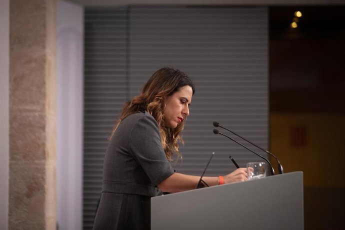 La portavoz del Govern, Patrícia Plaja, comparece tras el Consell Executiu, a 11 de enero de 2022, en Barcelona, Catalunya, (España). Durante la rueda de prensa, Patricia Plaja, ha informado de que Cataluña está detectando indicios de mejora en la evolu
