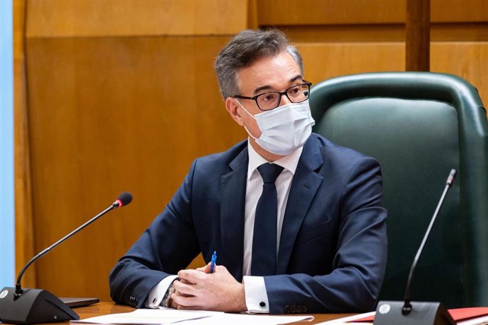 El consejero de Urbanismo y Equipamiento del Ayuntamiento de Zaragoza, Víctor Serrano.