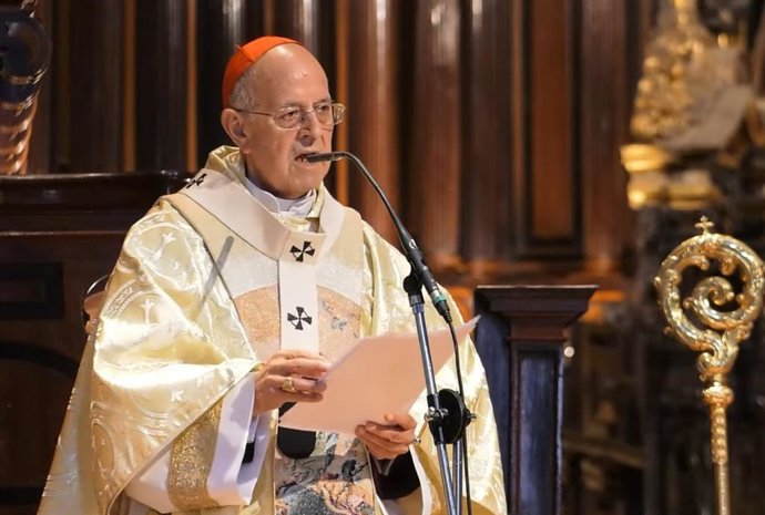 Archivo - El cardenal arzobispo de Valladolid, Ricardo Blázquez, en la misa en honor a la Patrona de la ciudad, Nuestra Señora de San Lorenzo.