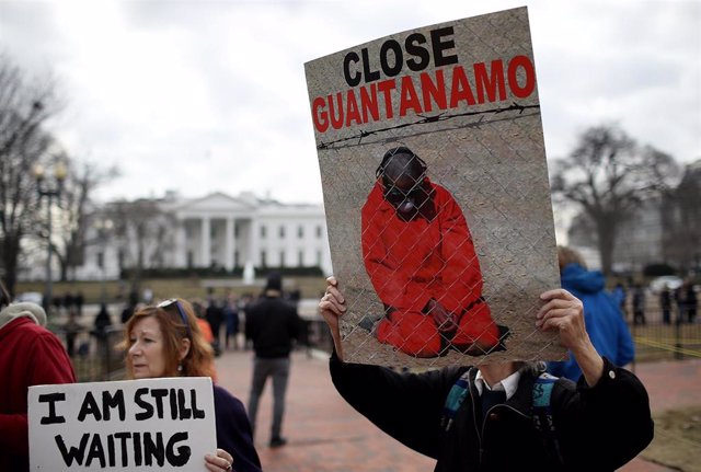 Archivo - Manifestación a favor del cierre de Guantánamo en enero de 2018