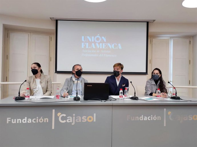 Presentación de la nueva Junta Directiva de Unión Flamenca, en Sevilla.