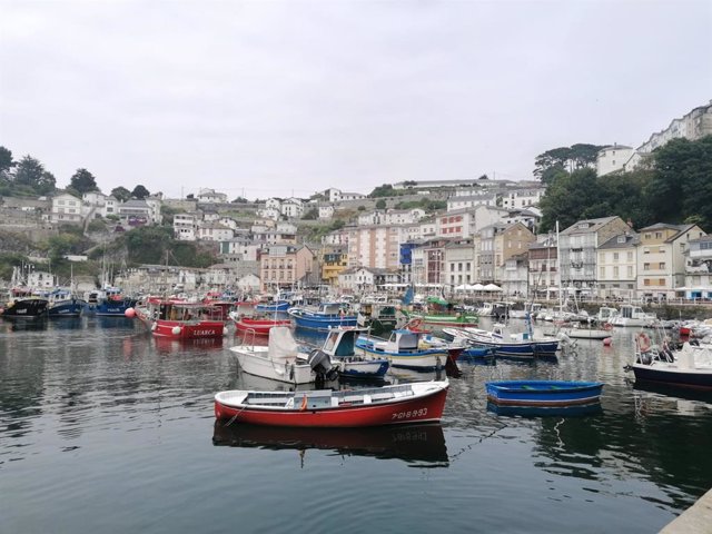 Archivo - Puerto de Luarca, municipio de Valdés. 