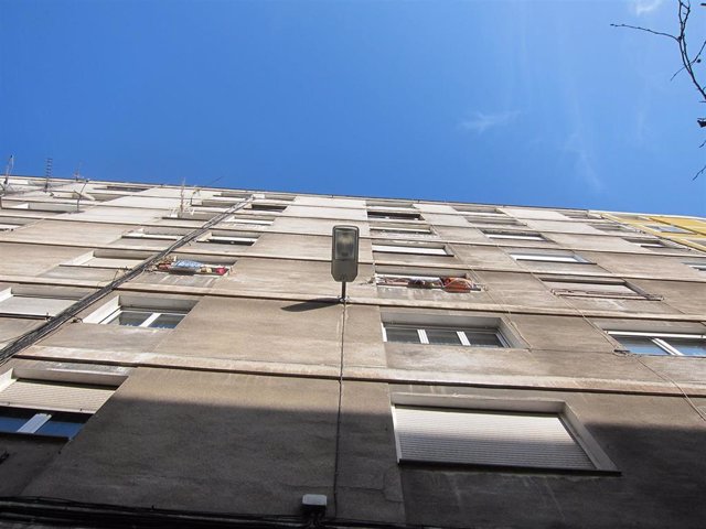 Archivo - Vivienda se vende o alquila                               