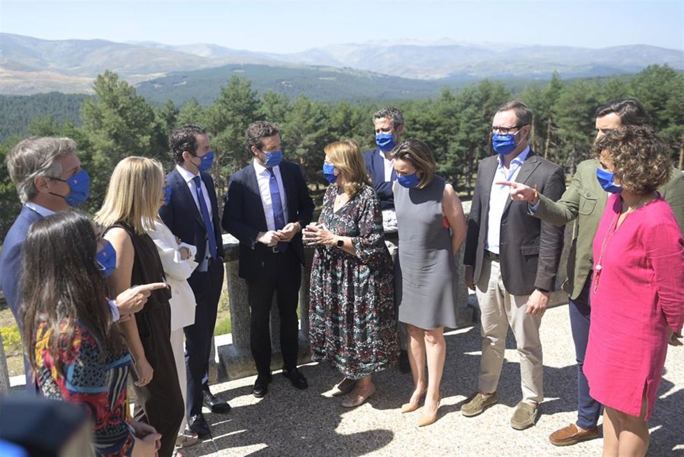 Archivo - Gran parte de los miembros del Comité de Dirección del PP, durante la Junta Directiva Nacional del partido.