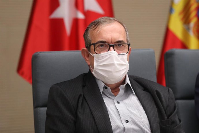 Archivo - El ex comandante en Jefe del Estado Mayor de las FARC y presidente del partido Comunes, Rodrigo Londoño, en el acto conmemorativo de los Acuerdos de Paz en Colombia, a 29 de noviembre de 2021, en Madrid (España). 