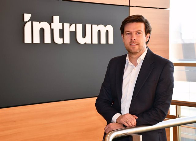 El nuevo director de Real Estate de Intrum España, Ernesto Ferrer-Bonsoms.