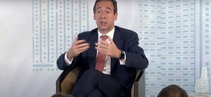 El consejero delegado de CaixaBank, Gonzalo Gortázar, durante su intervención en el Spain Investors Day de 2022
