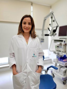 La doctora Laura Rodríguez, que pertenece al Servicio de Otorrinolaringología de los hospitales Quirónsalud Marbella y Campo de Gibraltar