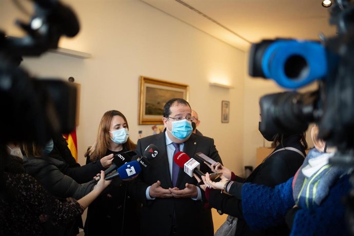 Archivo - El conseller de Interior, Joan Ignasi Elena, a 10 de diciembre de 2021, en Barcelona, Catalunya (España).