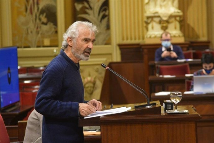 Archivo - El diputado de Unidas Podemos Pablo Jiménez