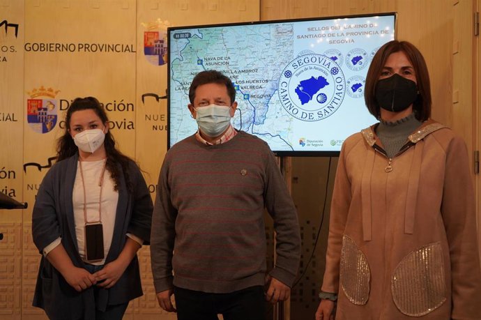 Presentación del sello del camino de Santiago a su paso por Segovia.