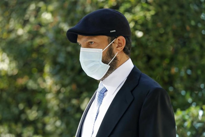 Archivo - El ex jefe de seguridad del fallecido presidente de Venezuela Hugo Chávez Adrián José Velásquez Figueroa a su salida de la Audiencia Nacional.