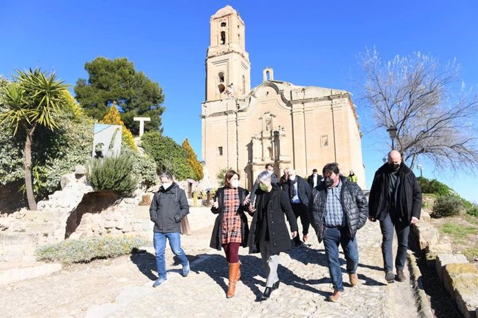 La consellera de Justicia de la Generalitat, Lourdes Ciuró, y la consellera de Transparencia, Participación y Cooperación de la Generalitat Valenciana, Rosa Pérez, se reúnen por el convenio entre ambas administraciones sobre memoria histórica