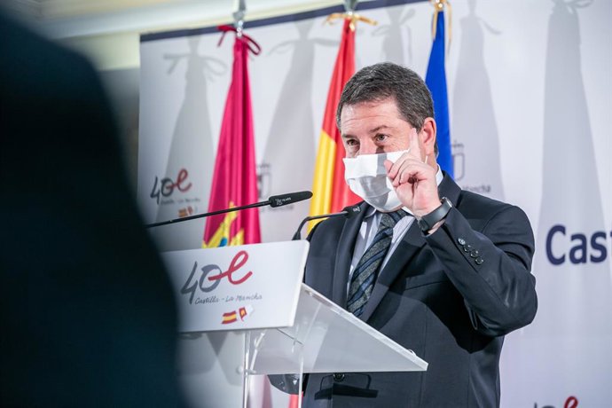 El presidente de Castilla-La Mancha, Emiliano García-Page, inaugura la rehabilitación de la CM-3319.