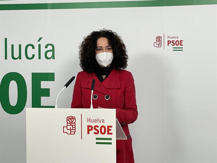 La secretaria de Sanidad del PSOE de Huelva, Lourdes Martín.
