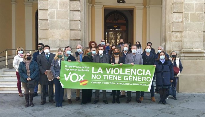 Concentración ante el Ayuntamiento de Sevilla