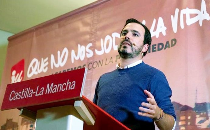 Arxiu - El ministre de Consum, Alberto Garzón