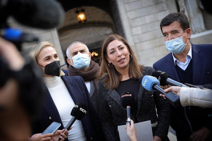 La presidenta del grup municipal de Cs a Barcelona, Luz Guilarte, en unes declaracions als periodistes