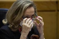 Calviño rechaza "de plano" las acusaciones de Madrid por un reparto "arbitrario" de fondos europeos