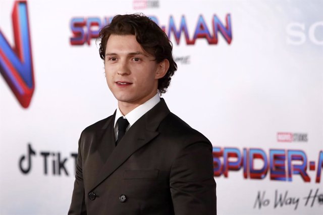 13 December 2021, US, Los Angeles: English actor Tom Holland attends the premiere of Spider-Man: No Way Home at the Village Theatre. Photo: Kay Blake/ZUMA Press Wire/dpa