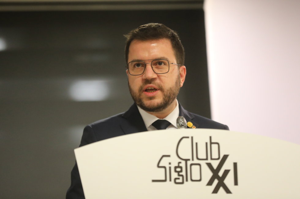 El presidente de la Generalitat de Cataluña, Pere Aragons, durante el coloquio organizado por el Club Siglo XXI
