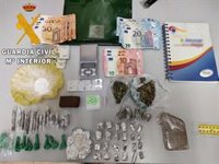 Tres detenidos tras intervenir un punto de venta de drogas en un cortijo ocupado de Tabernas (Almería)