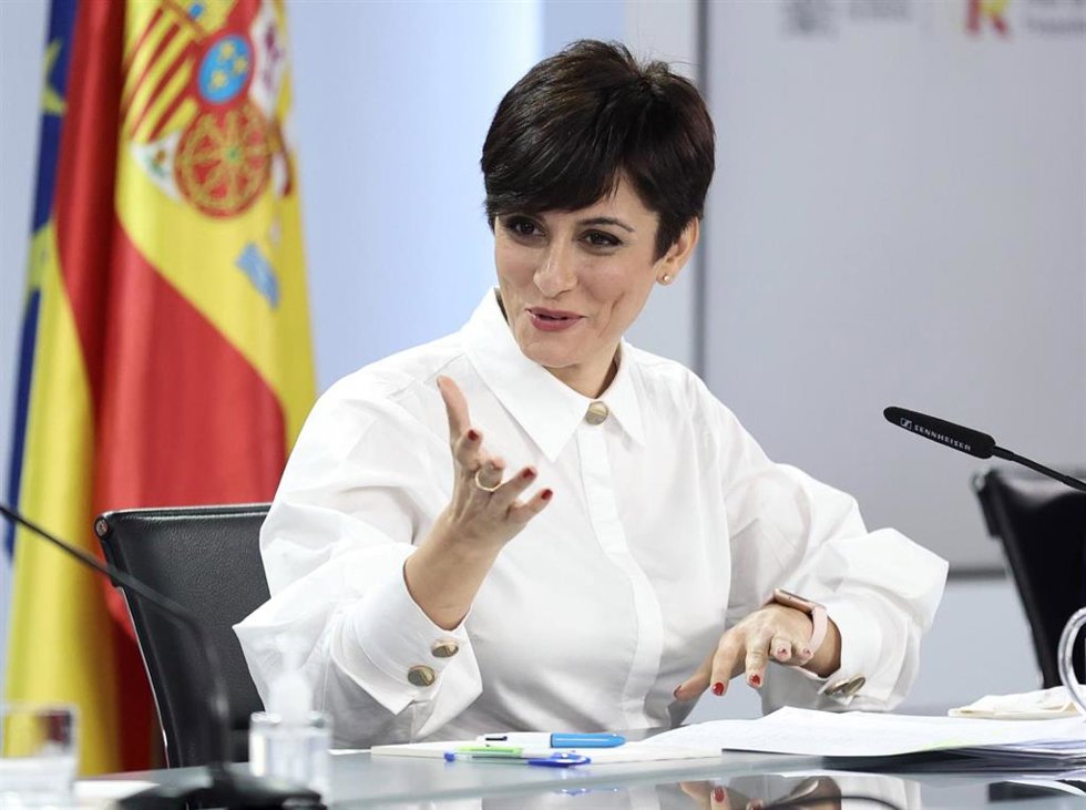 La ministra Portavoz, Isabel Rodríguez, comparece tras una reunión del Consejo de Ministros, en La Moncloa, a 11 de enero de 2022, en Madrid, (España).