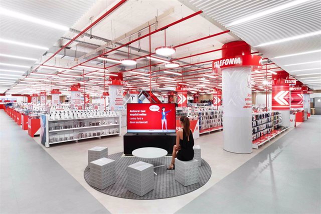 MediaMarkt inaugura conceito de loja Lighthouse em Espanha