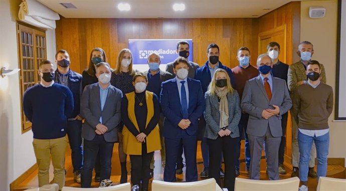 Mediadores Asturias entrega los diplomas a los alumnos del Curso Superior de Seguros