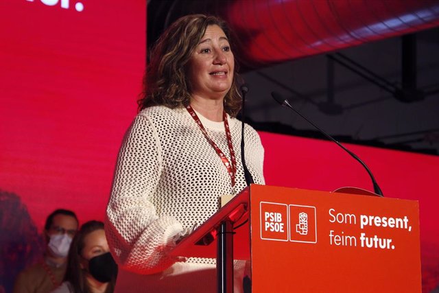 Archivo - La presidenta del Govern balear, Francina Armengol, en un acto del PSIB-PSOE. 