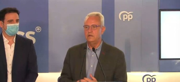 El secretario general del PP catalán, Santi Rodríguez, en rueda de prensa el 13 de enero de 2022