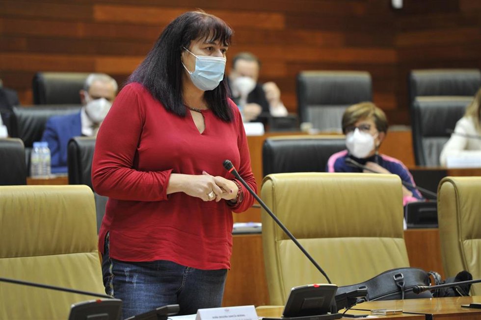 La consejera de Agricultura, Begoña García Bernal, comparece en la Asamblea de Extremadura