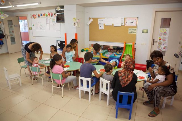 La Fundación La Caixa impulsa en A Coruña dos proyectos para la lucha contra la pobreza infantil y la exclusión social 