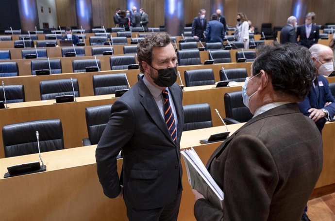 El portavoz del Grupo Parlamentario de Vox en el Congreso de los Diputados, Iván Espinosa de los Monteros, a su llegada a una Jornada sobre la Industria de Defensa Nacional, en el Congreso de los Diputados