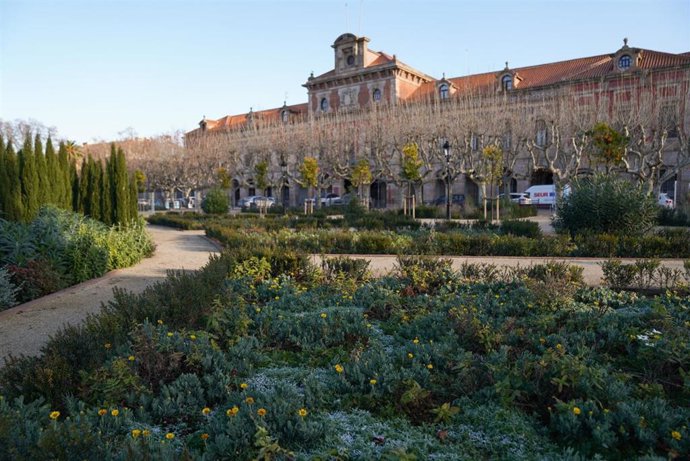 El Ayuntamiento de Barcelona ha finalizado la rehabilitación de la plaza Joan Fiveller en el parque de la Ciutadella.
