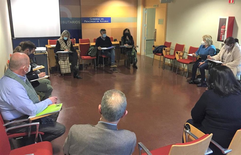 Reunión del consejero con los sindicatos agrarios.
