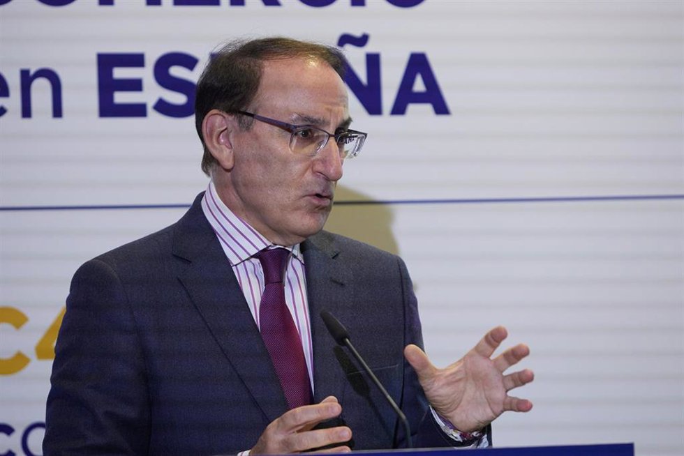 Archivo - El presidente de la CEA, Javier González de Lara, en una imagen de archivo.