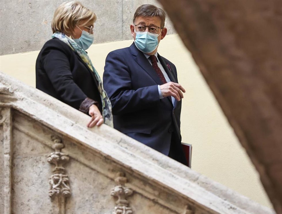 Archivo - La consellera de Salut, Ana Barceló y el president de la Generalitat, Ximo Puig, en imagen de archivo
