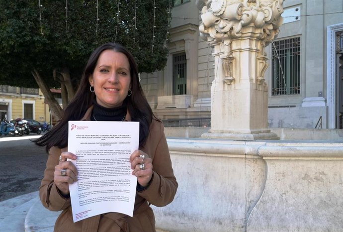 La concejal del grupo municipal de Ciudadanos (Cs) en el Ayuntamiento de Sevilla, Amelia Velázquez