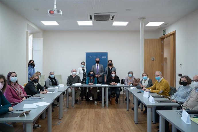 Archivo - Taller 'Positivamente' de la Fundación Cajasol en Sevilla