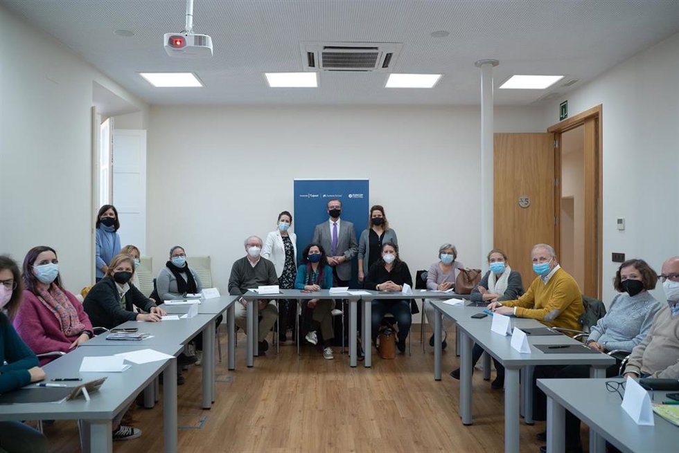 Archivo - Taller 'Positivamente' de la Fundación Cajasol en Sevilla