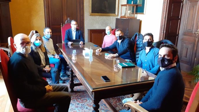 El alcalde de Palma, José Hila, en la reunión con la nueva patronal de Pimem-Comercio.