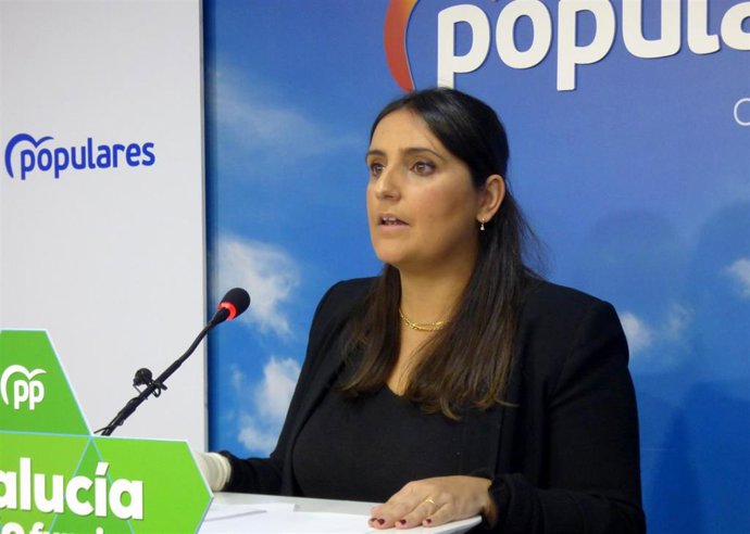 La portavoz de Salud y Familias del Grupo Parlamentario Popular Andaluz, Beatriz Jurado.