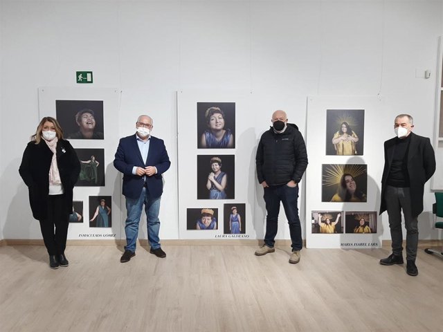 Visita a la exposición.