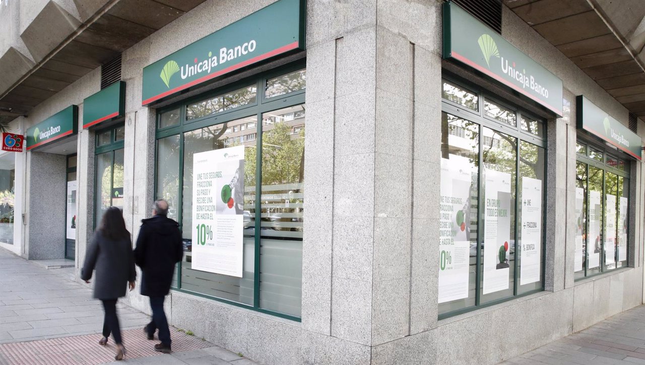 Unicaja Banco encara el último día de plazo para apuntarse al ERE con más de 2.000 solicitudes