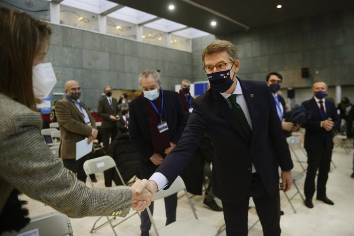 El presidente de la Xunta, Alberto Núñez Feijóo, en el Foro Ave Madrid- Ourense "Un camino a Galicia: desafíos y oportunidades", en Expoourense.